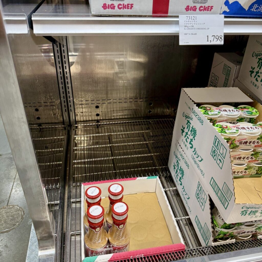 イルキャンティオリジナルドレッシングがコストコ店内に陳列されている画像