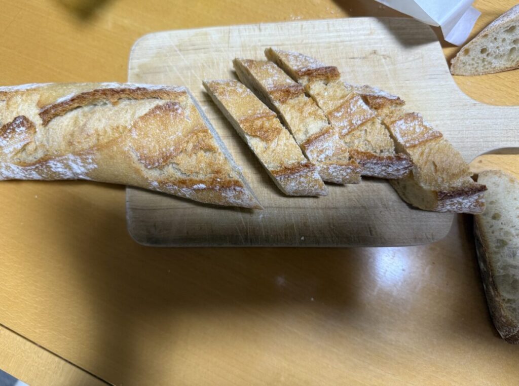 コストコのバゲットをスライスしたときの画像