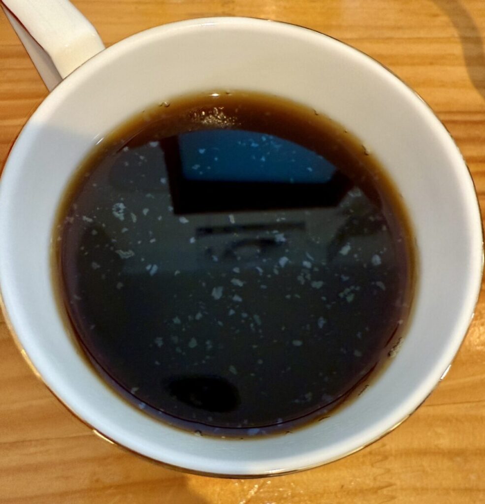 コーヒーを淹れたところを撮った画像