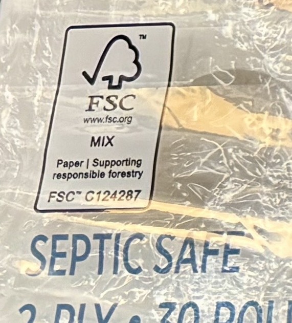 KSトイレットペーパーのFSC認証マークを撮った画像