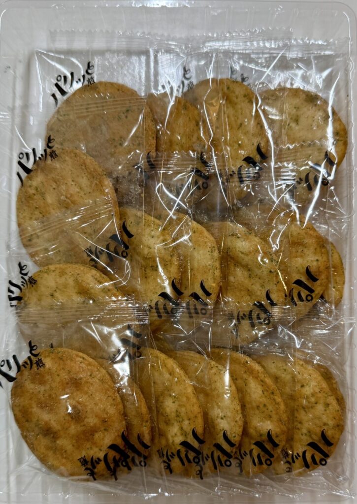 あおさ香るわさび醤油煎を開封したところを撮った画像