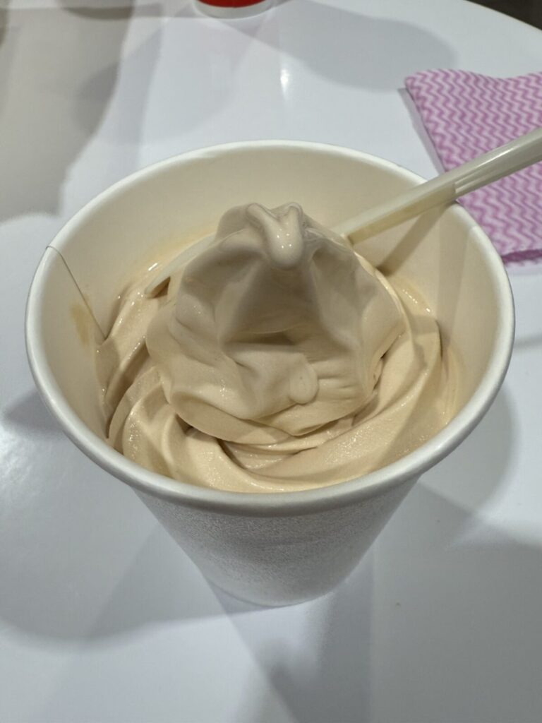 マロンソフトクリームを上から撮った画像