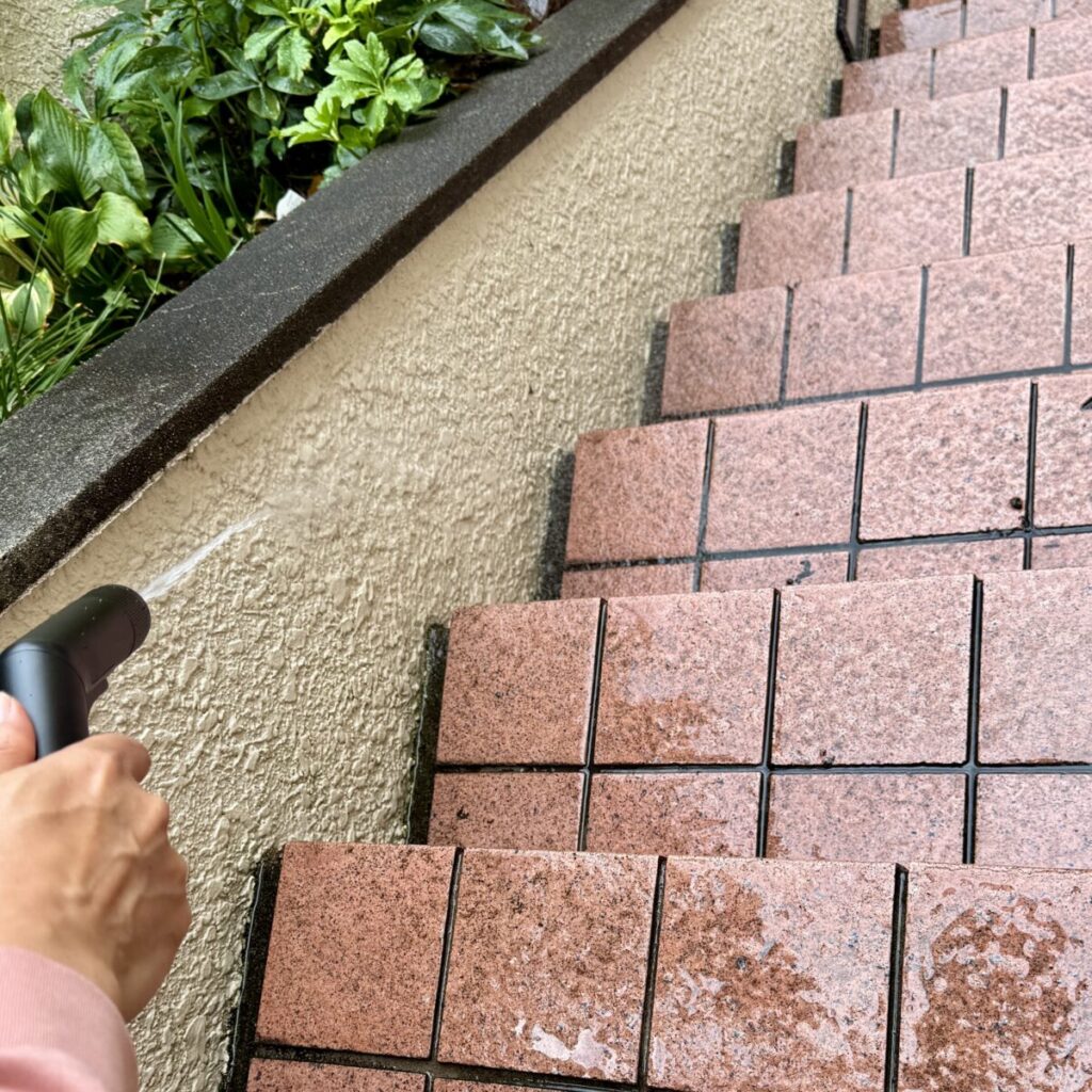 INBES 高圧洗浄ホースセット 電源不要 PWH15を使用しているところを撮った画像