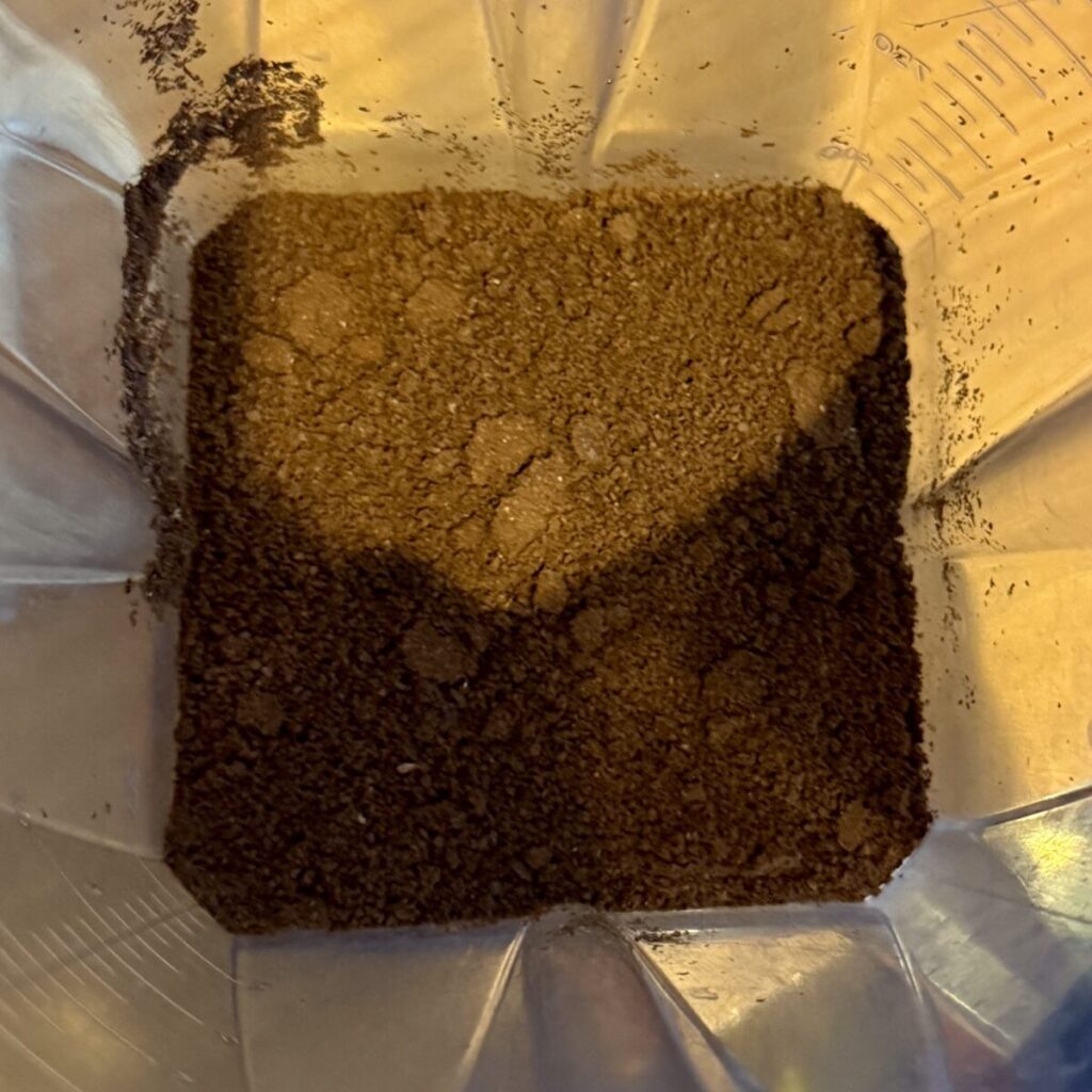 フィリコーリ・ゼッキーニ・コーヒー デリカートを挽いた後の画像