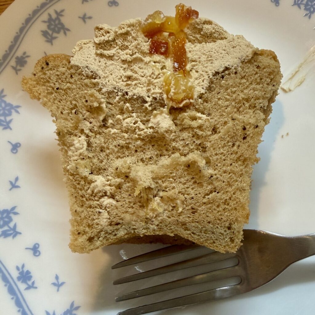 アールグレイカップケーキ8個入の断面を撮った画像