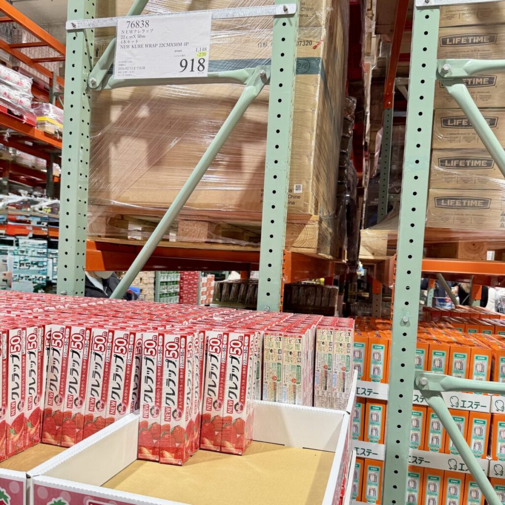 ニュークレラップがコストコ店内に陳列されている画像