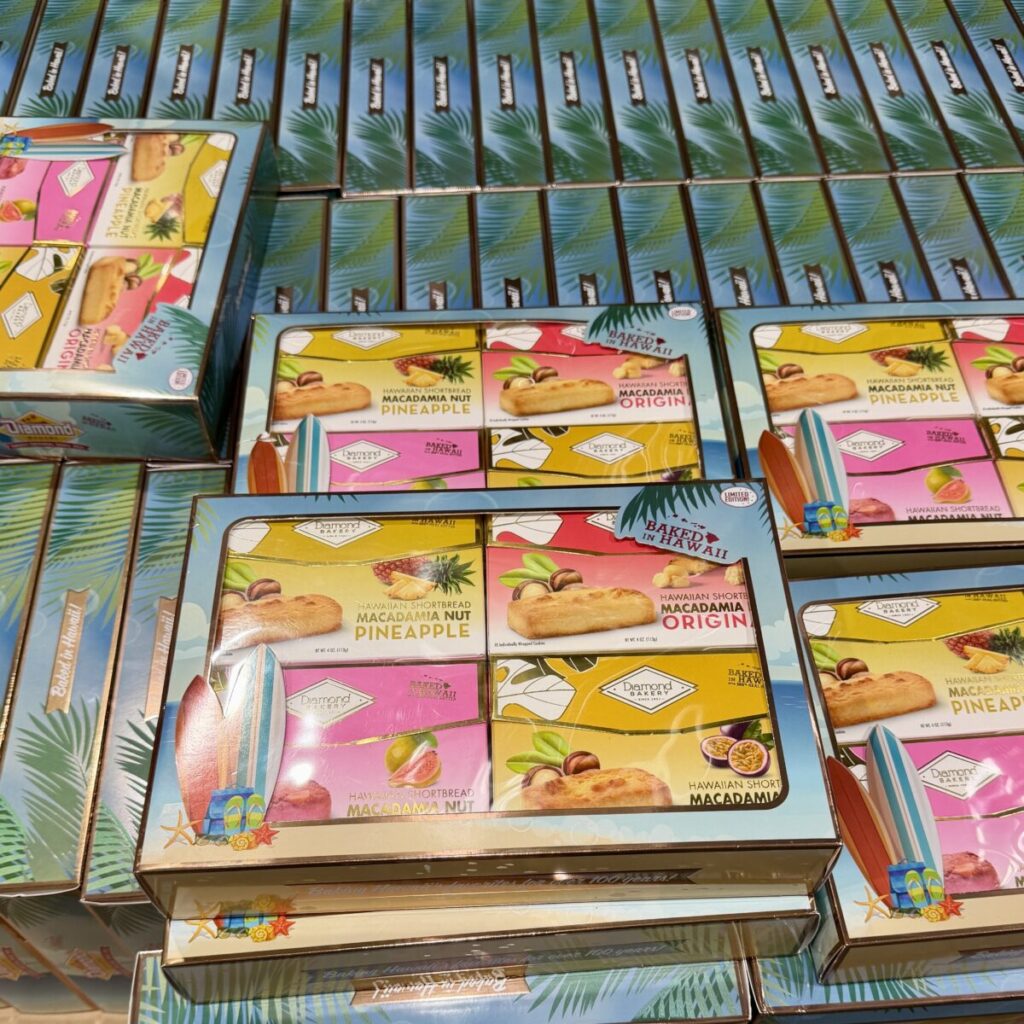 ダイアモンドベーカリー ハワイアンショートブレッド アソートセットがコストコ店内に陳列されている画像