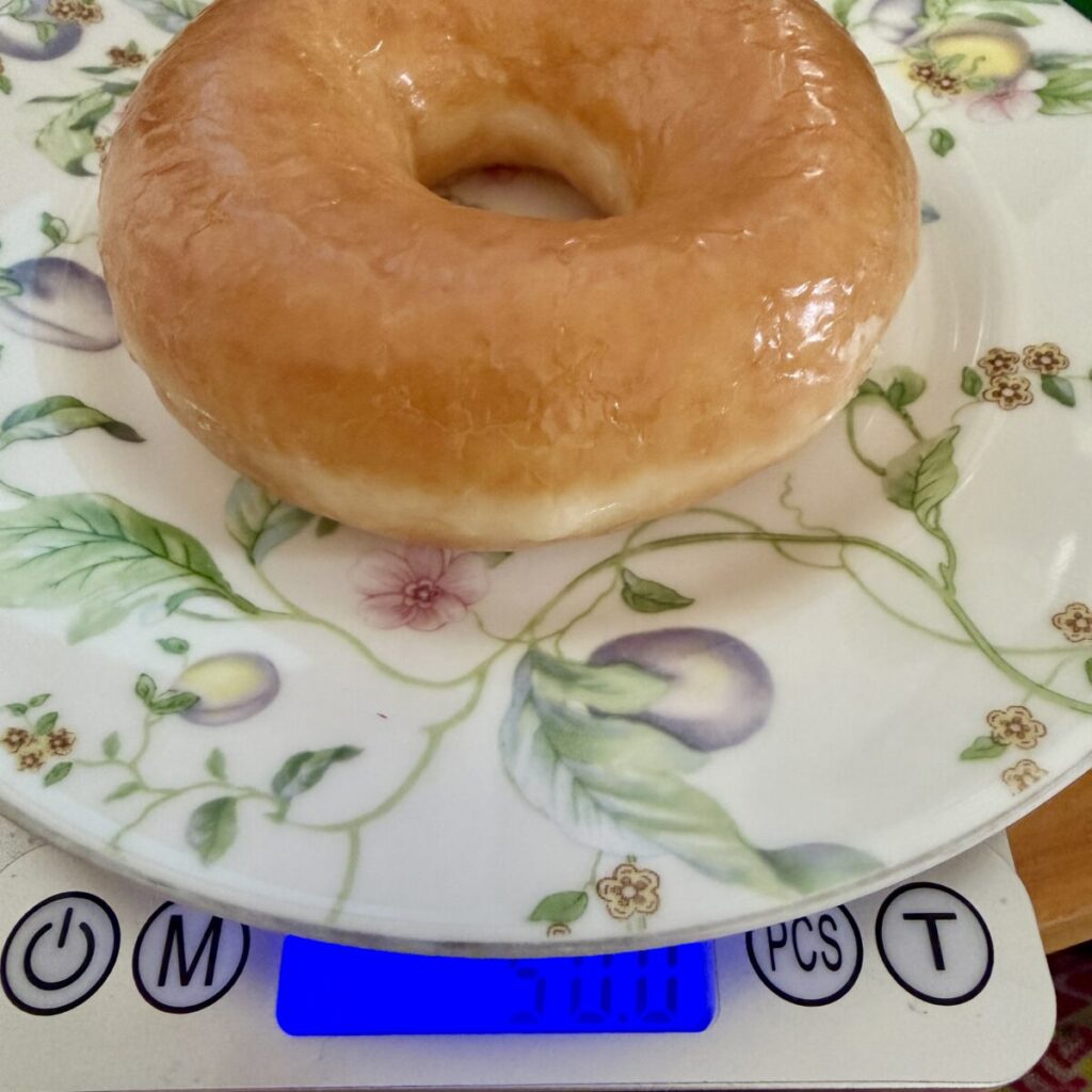 クリスピークリーム オリジナル グレーズドの重さが分かる画像