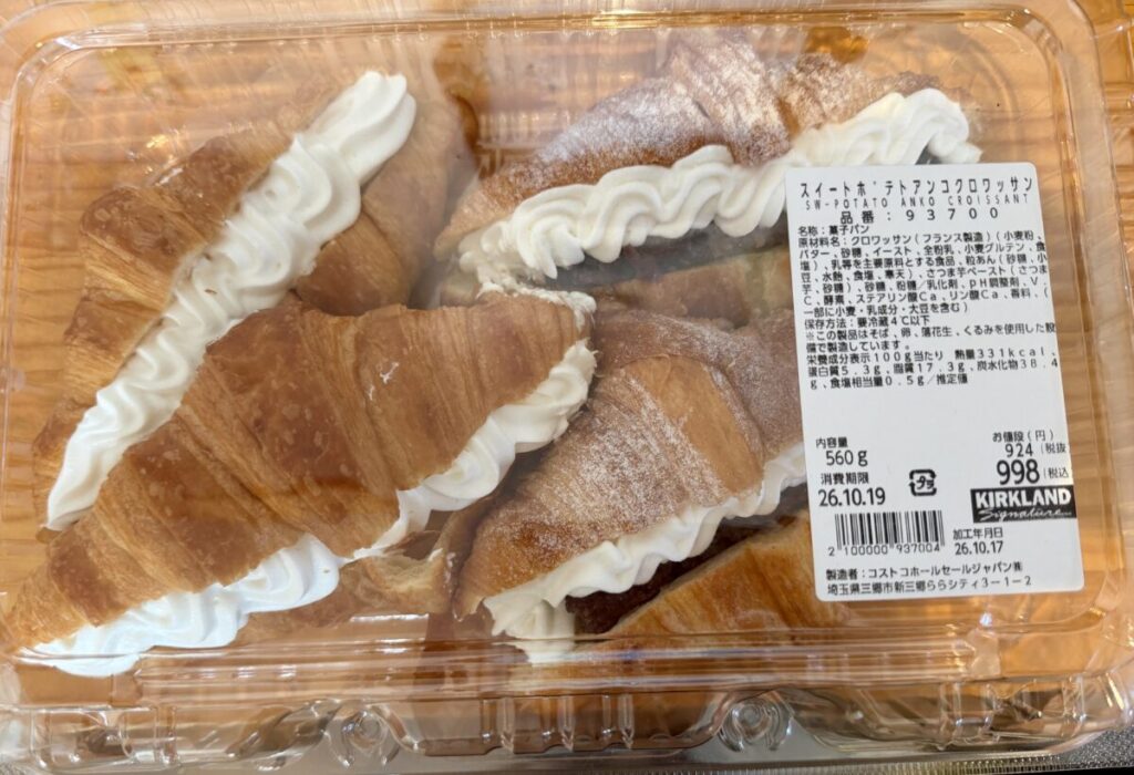 スイートポテトアンコクロワッサンをパッケージ上面から撮った画像